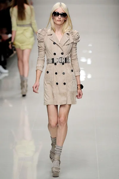 Look 13